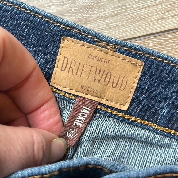 DRIFTWOOD Jackie Skinny Jeans Embroidered Floral Pink with Distressed Hems Knees - Picture 4 of 11